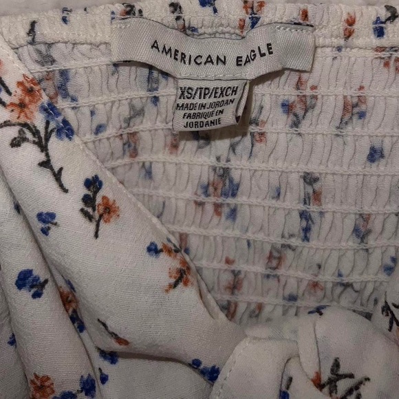 American Eagle floral top - Picture 2 of 2